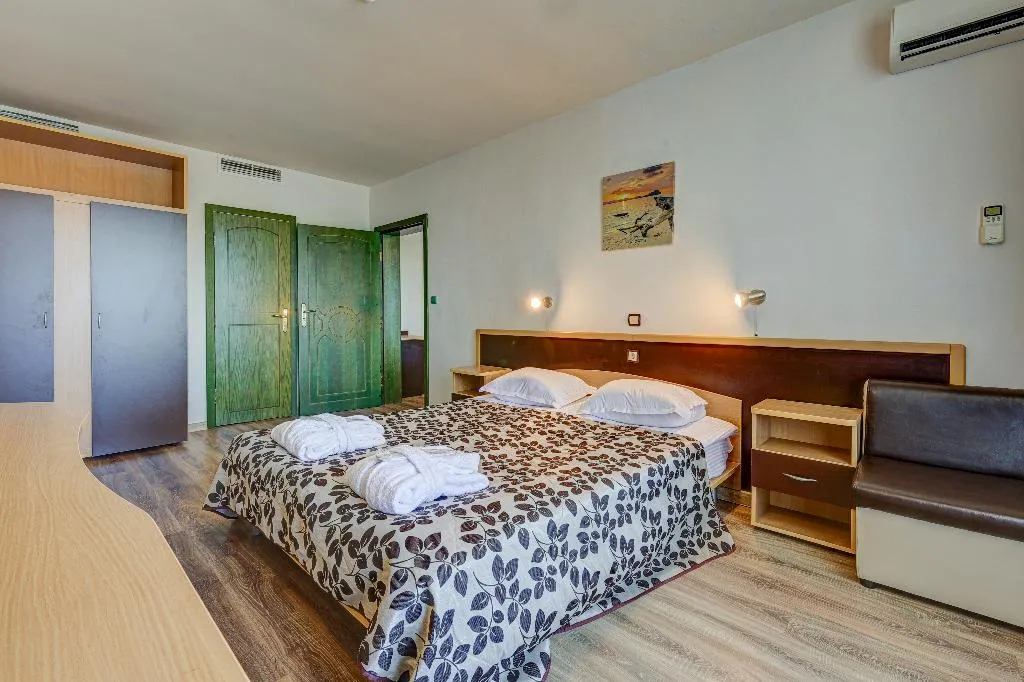 DOUBLE SINGLE USE STANDARD Room, Hotel Shipka All Inclusive, Varna