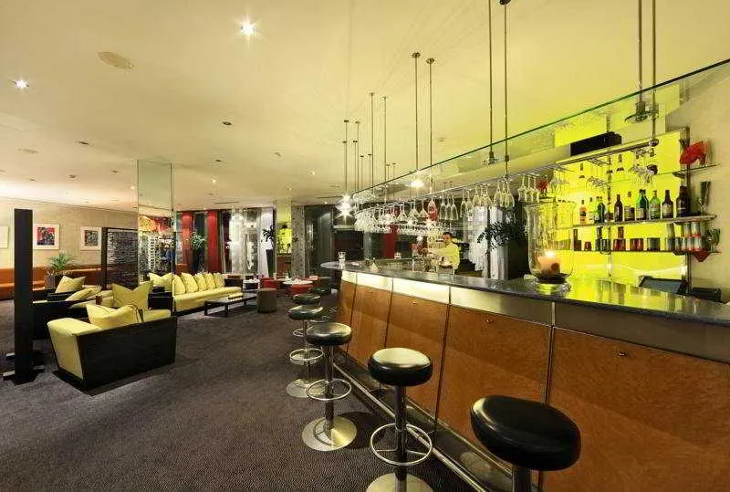 Bar, Kavalier, Vienna