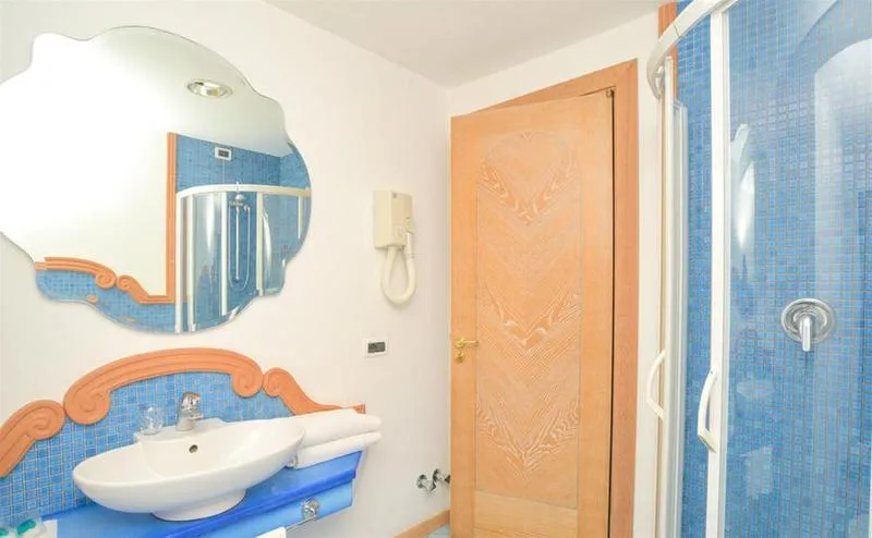 General view, Albergo Italia, Naples