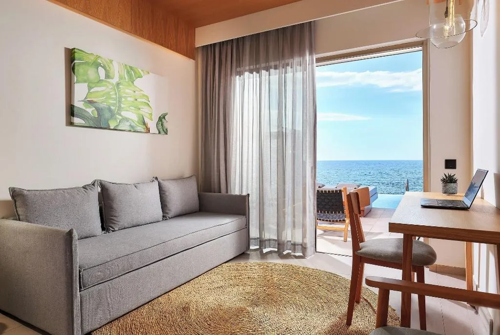 Room, Enorme Santanna Island, Crete