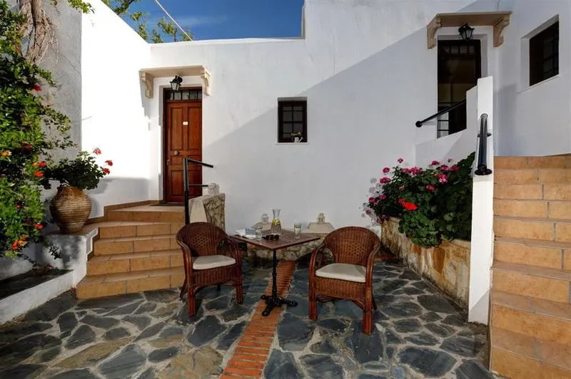 Terrace, Alianthos Suites, Crete