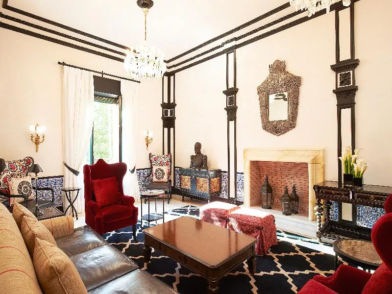 Room, Alfonso XIII, Seville