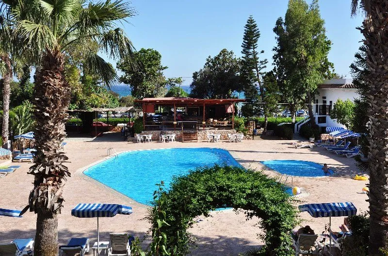 Pool, Lysithea Beach Hotel Apts, Cyprus