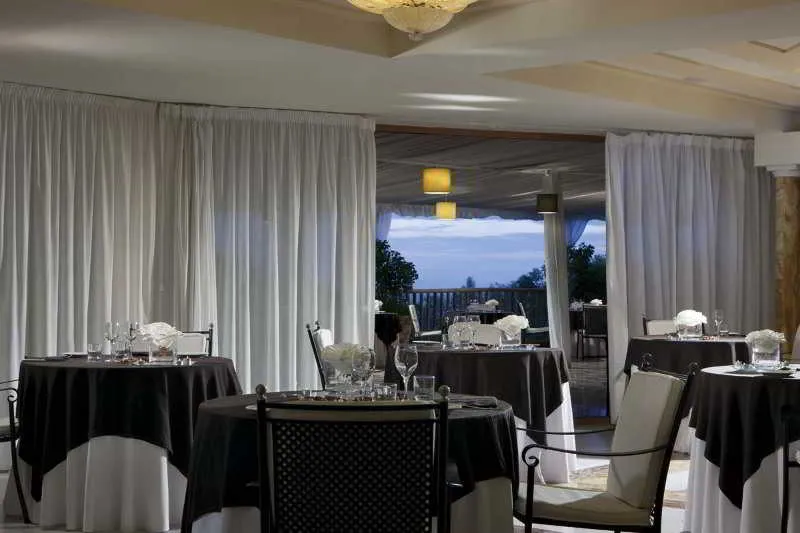 Restaurant, Nastro Azzurro Resort, Naples