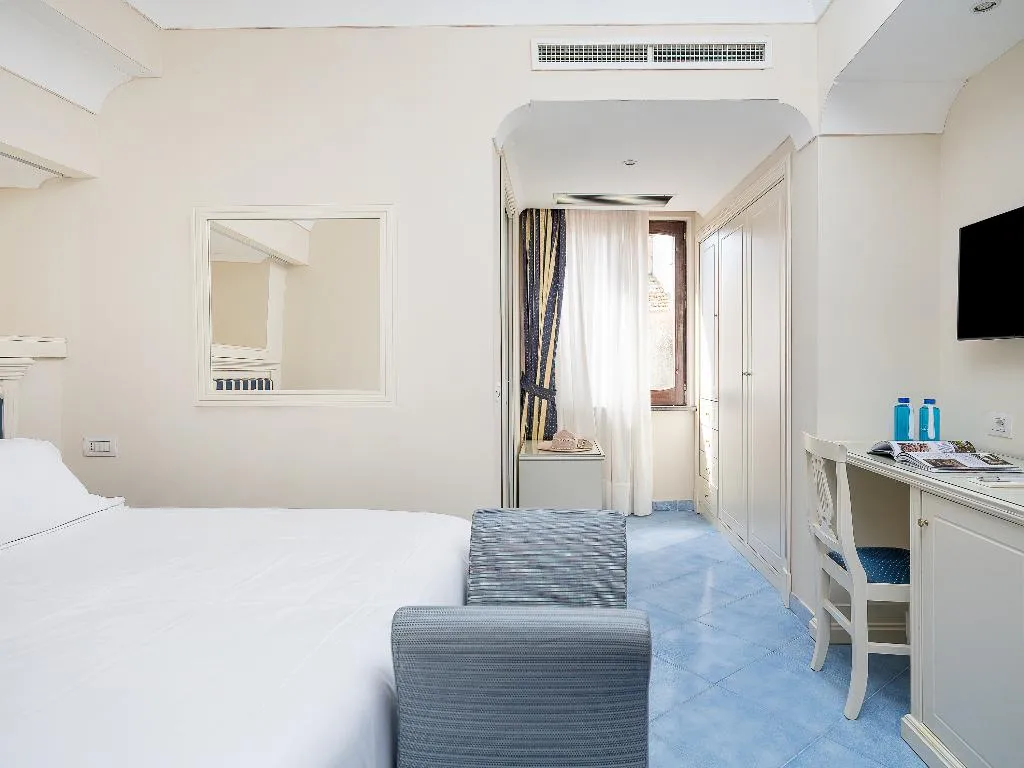 DOUBLE CLASSIC Room, Hotel Jaccarino, Naples