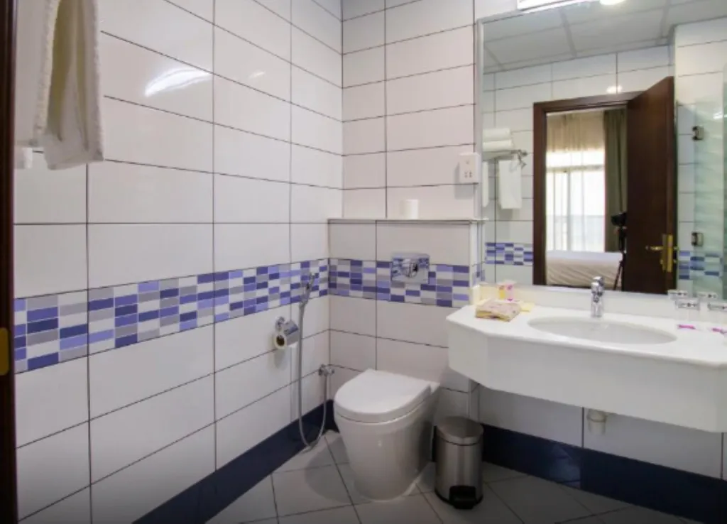 DOUBLE DELUXE Room, TIME Express Hotel Al Khan, Dubai