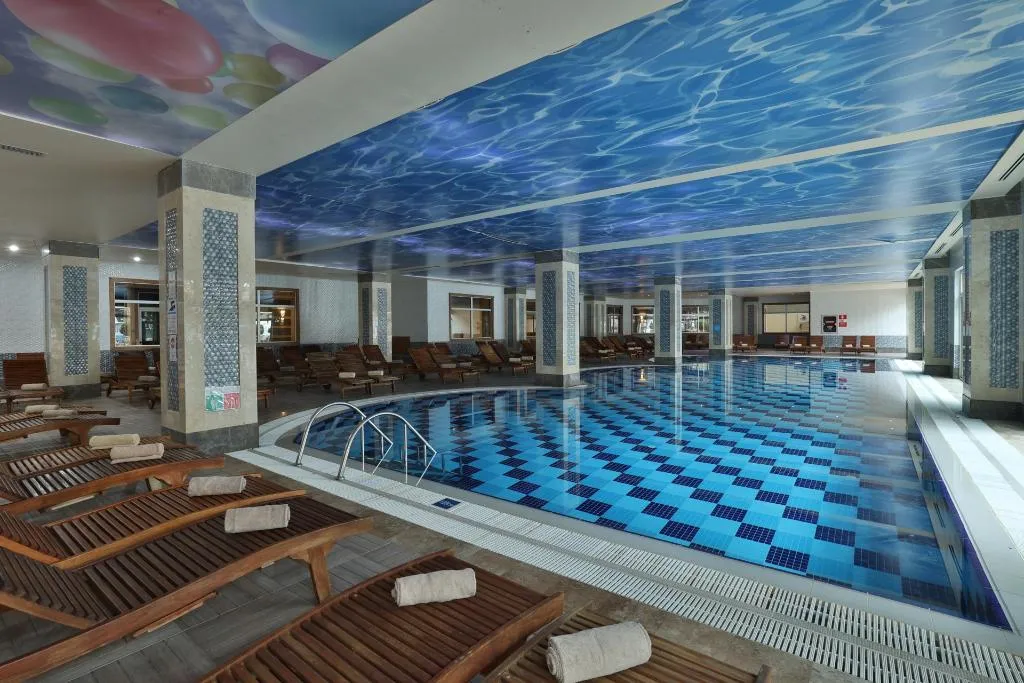 Pool, Crystal Sunset Pearl Collection, Antalya