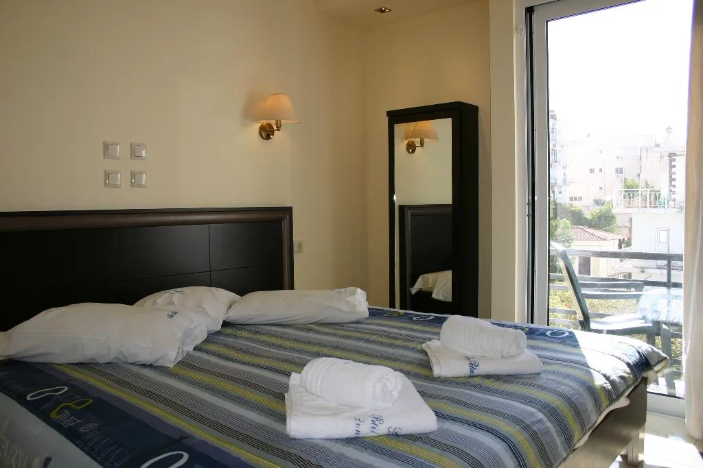 SINGLE STANDARD Room, Petit Palais, Kalamata