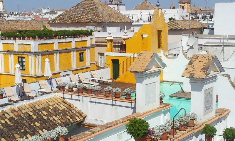 Pool, Casas de la Juderia, Seville