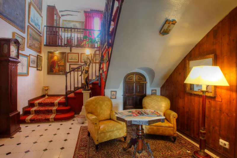 Lobby, Del Almirante Collingwood House, Menorca