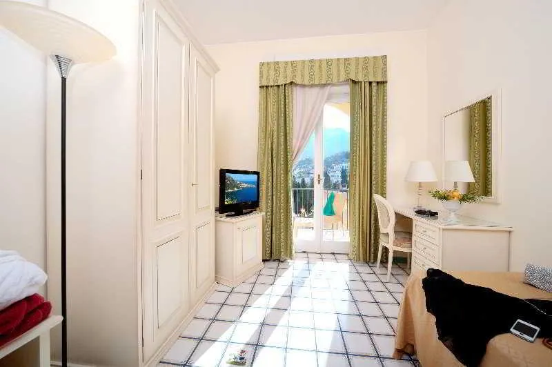 SINGLE CLASSIC Room, La Reginella Resort & Thermal Spa, Naples