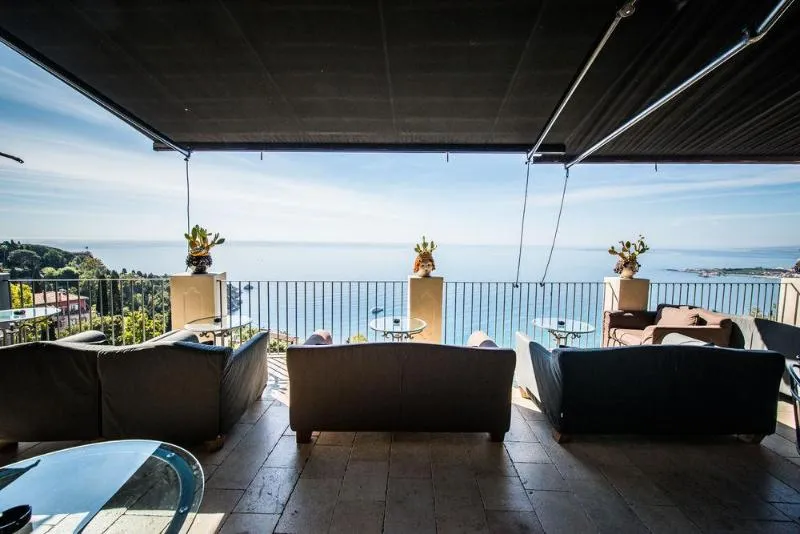 Terrace, Hotel Metropole Taormina, Taormina