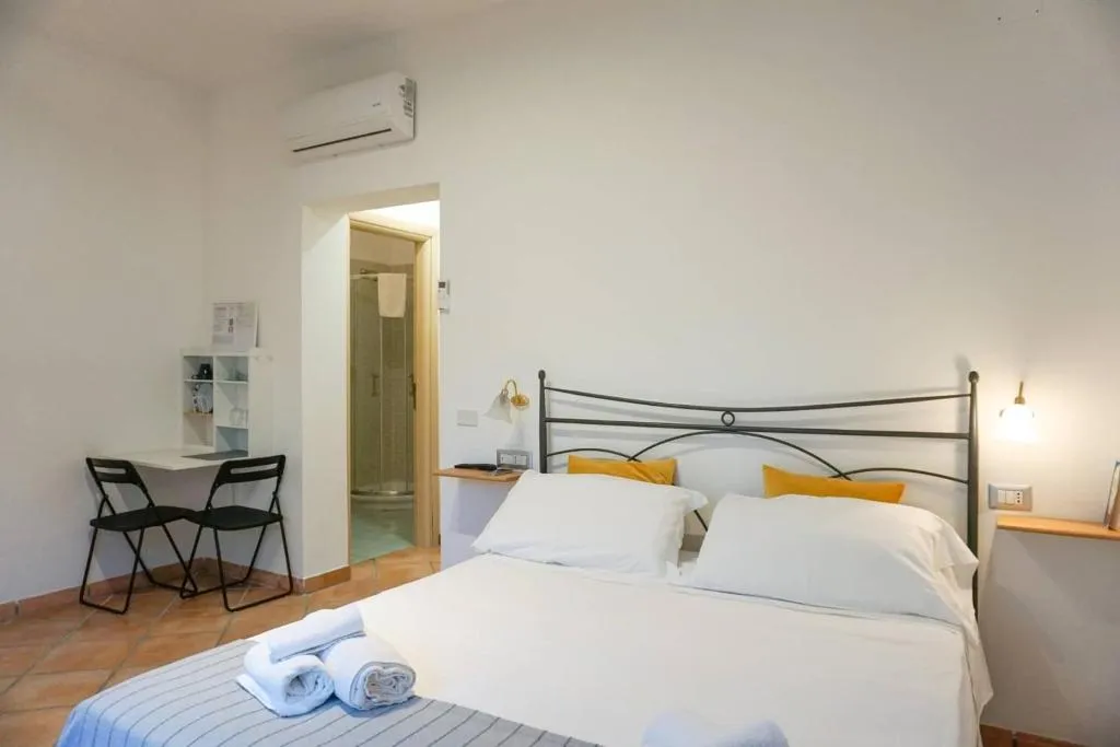DOUBLE STANDARD Room, B&B Casale del Borgo, Naples