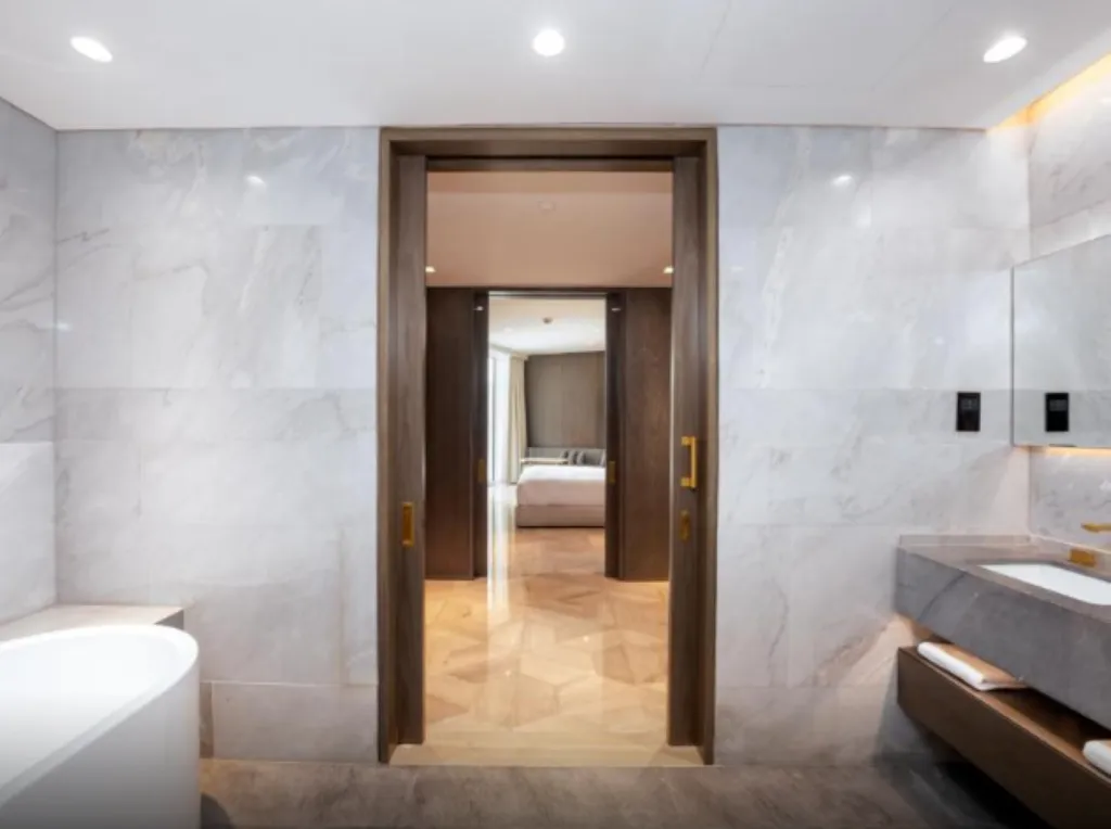 APARTMENT THREE BEDROOMS Room, Five Palm Jumeirah Dubai, Dubai