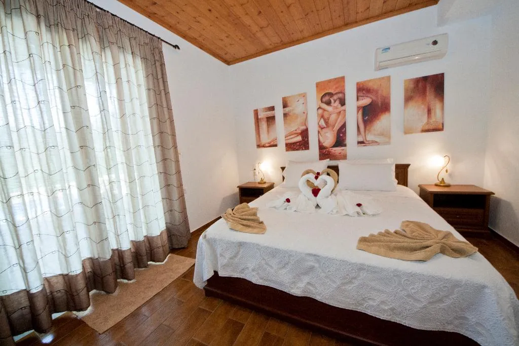 VILLA TWO BEDROOMS Room, Four Season Villas, Skiathos