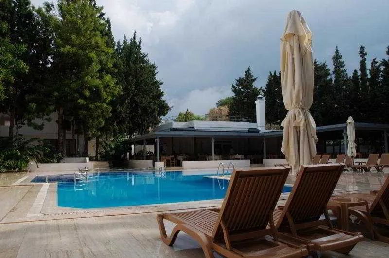 Pool, Medis, Bodrum
