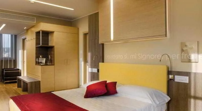 Room, Il Cantico ST Peter, Rome