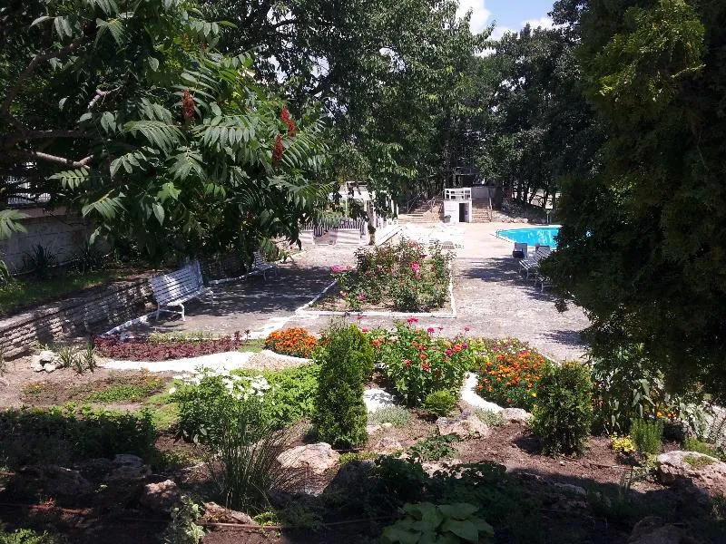 Terrace, Zarya, Varna