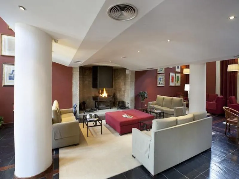 Lobby, Parador de Arties, Costa Brava