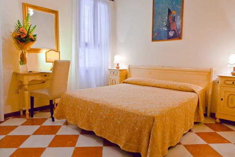 Room, Hotel Henry, Venice