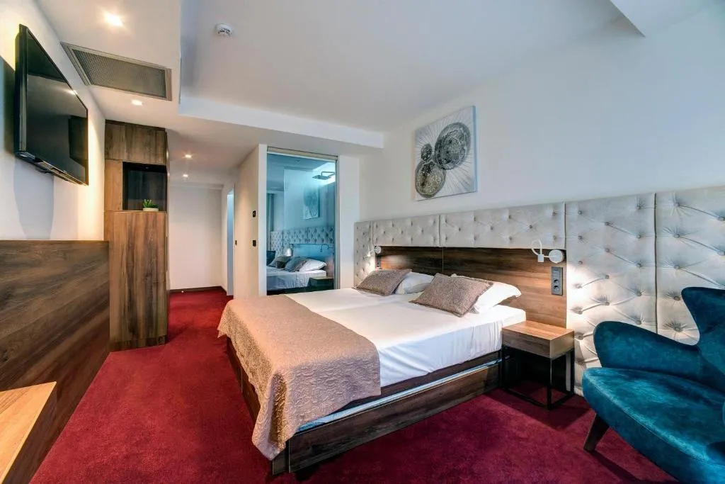 Double or Twin TWO BEDS Room, Hotel Scala, Split