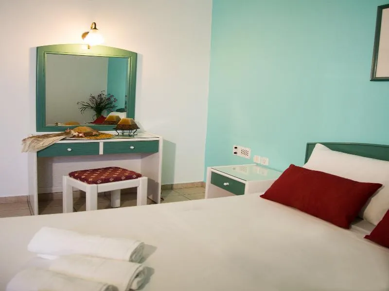 APARTMENT CAPACITY 3 Room, Theoni Apartments, Crete