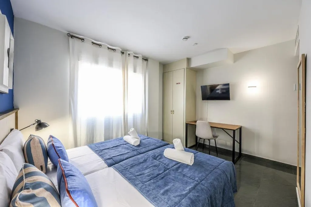 General view, Lusso Velilla, Madrid