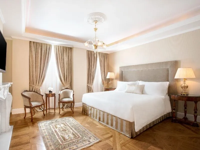 Room, King George A Luxury Collection Hotel, Athens