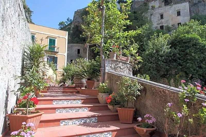 General view, L'Argine Fiorito, Naples