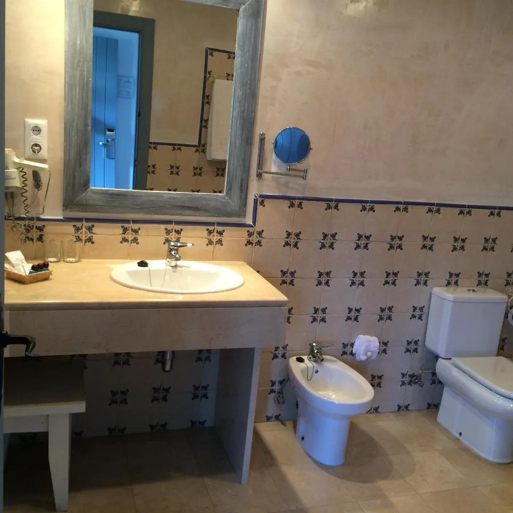 TRIPLE CAPACITY 3 Room, Meson de Sancho, Costa De La Luz
