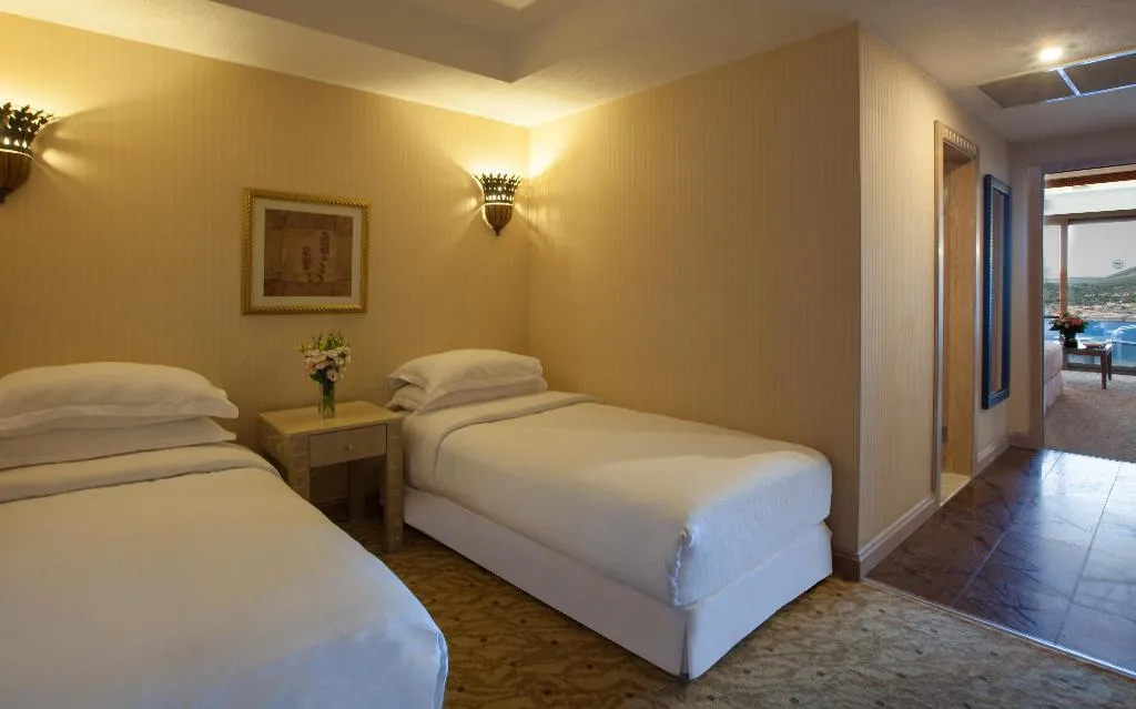 FAMILY ROOM LAND VIEW Room, Sheraton Cesme Resort Hotel & SPA, Izmir