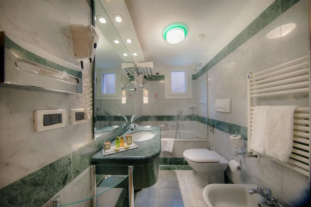 DOUBLE STANDARD Room, Colombina, Venice