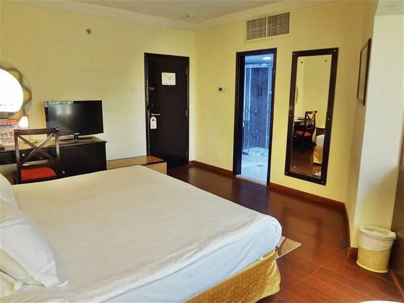 Double or Twin STANDARD Room, Al Jawhara Metro Hotel, Dubai