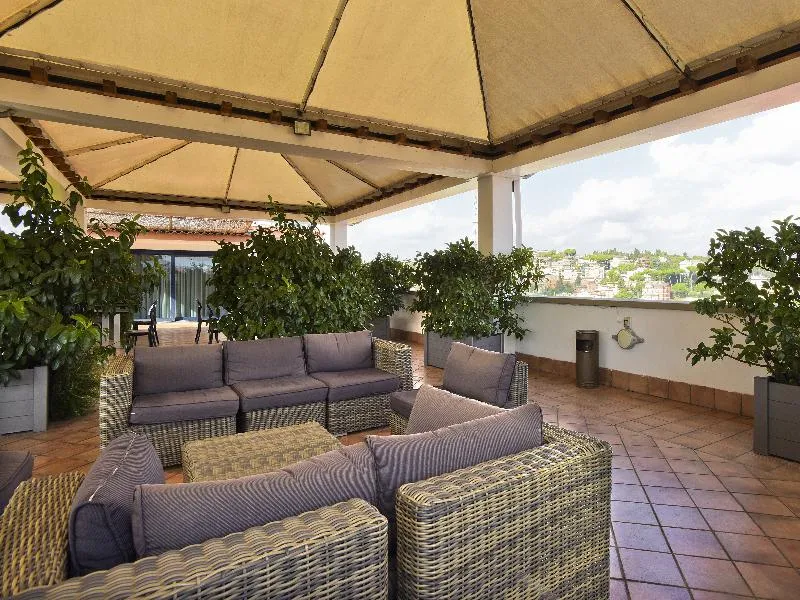 Terrace, Grand Hotel Tiberio, Rome