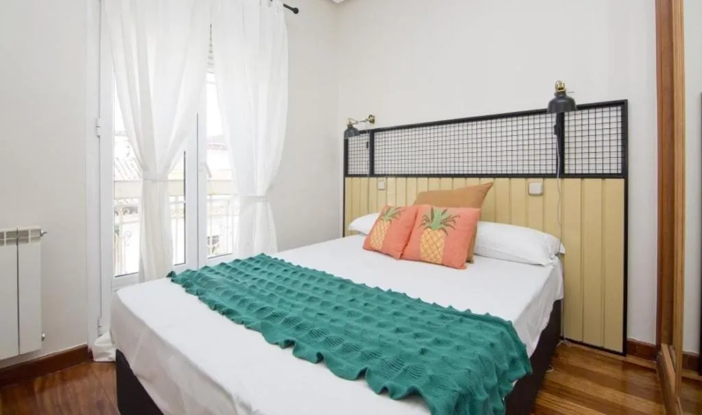 APARTMENT ONE BEDROOM Room, Smartr La Latina, Madrid