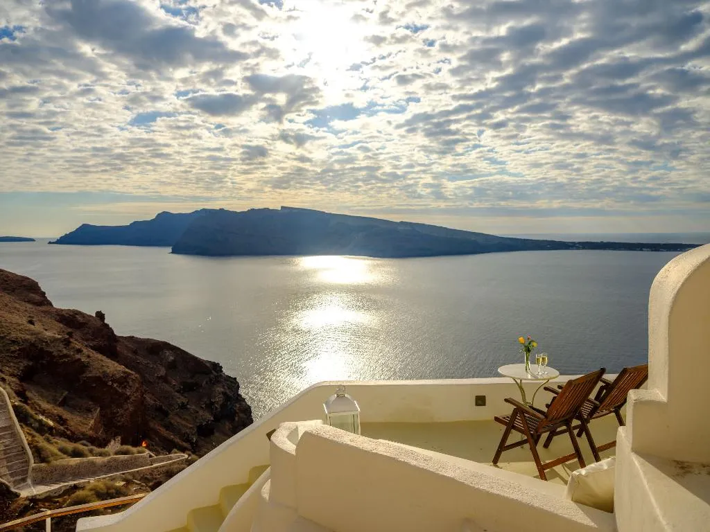SUITE HONEYMOON Room, Fanari Villas, Santorini
