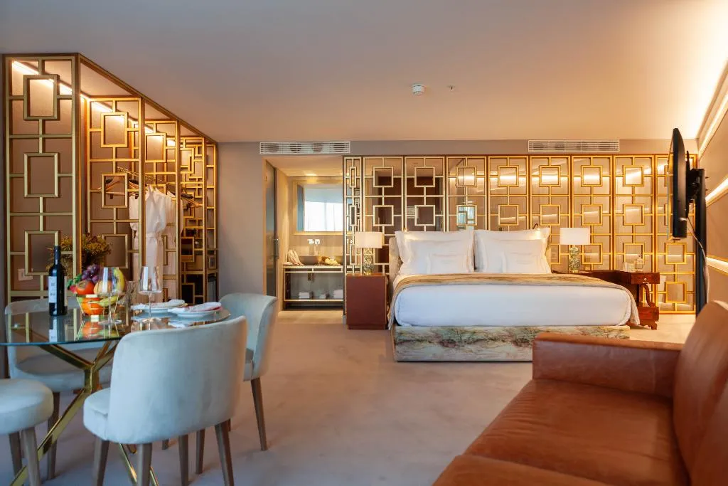 SUITE PREMIUM Room, Wine & Books Lisboa - Wbl, Lisbon
