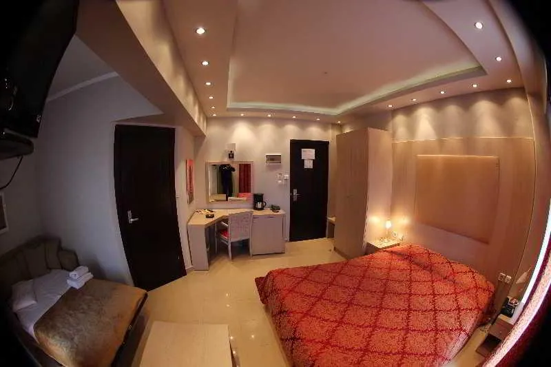 TRIPLE STANDARD Room, Four Seasons (SKG), Halkidiki