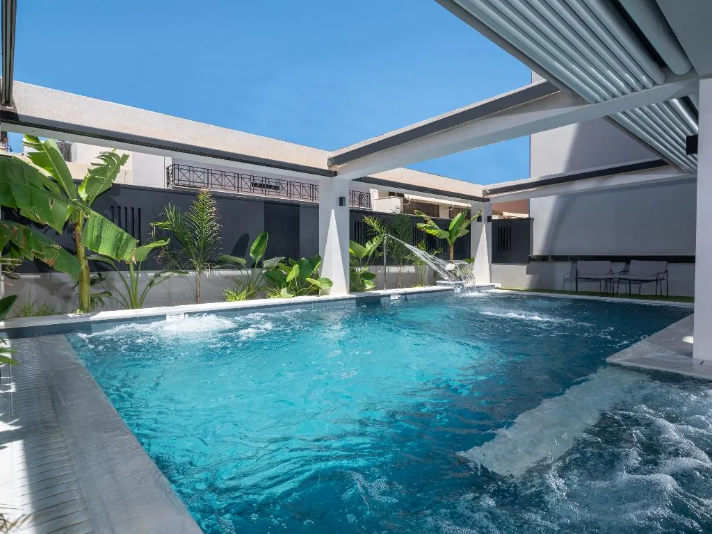 Pool, Captain Napoleon Paterakis CNP Luxurious Suites, Crete
