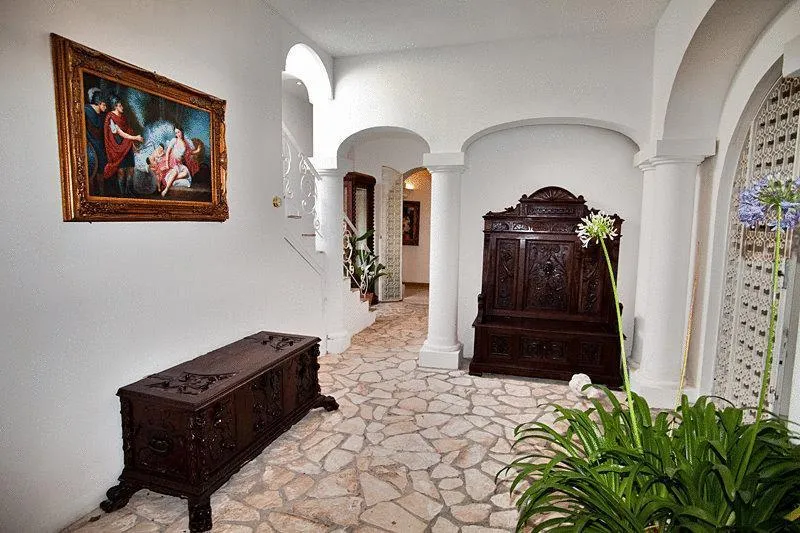 Lobby, Bussola di Hermes, Naples