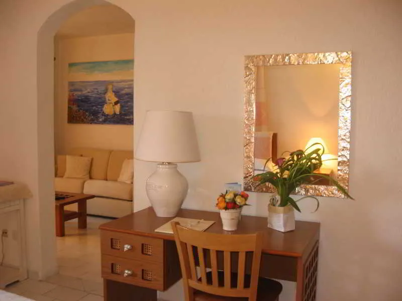 Room, Valdiola, Olbia