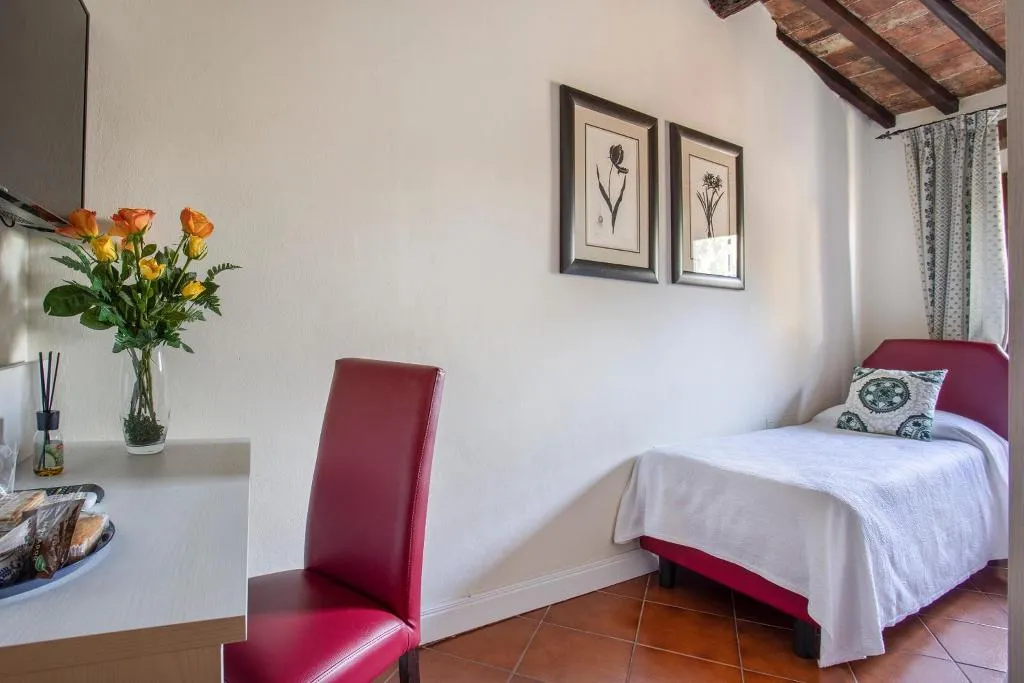 General view, Giuliani Home, Florence