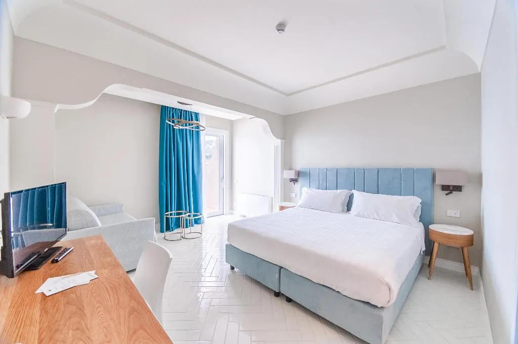 DOUBLE DELUXE Room, Hotel Club Due Torri, Naples