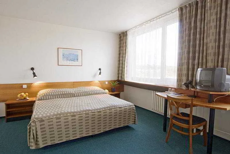 Room, Fortuna West, Prague