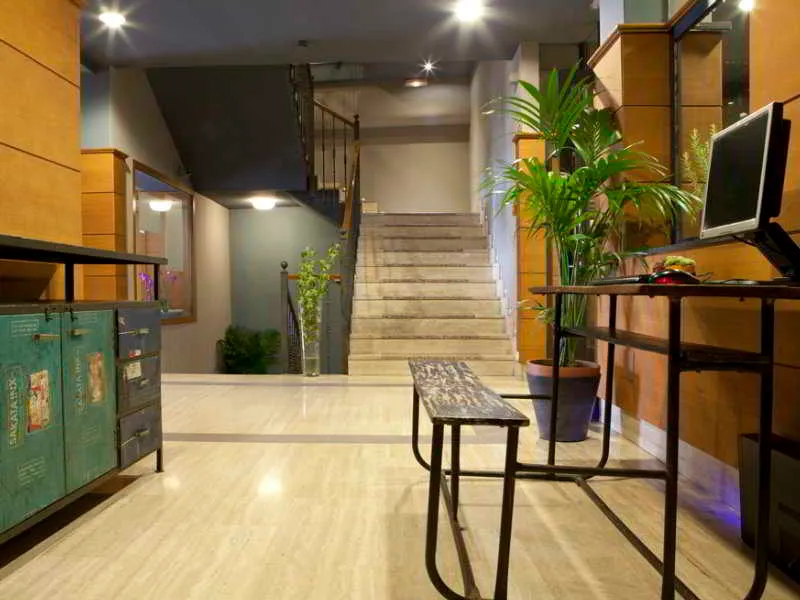Lobby, Persal, Madrid