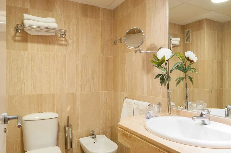 Room, Apartamentos Murillo, Seville