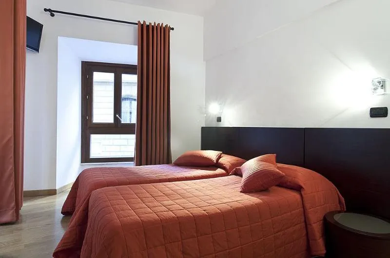 General view, Albergo Abruzzi, Rome