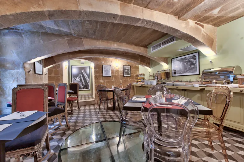 Restaurant, Palazzo Consiglia, Malta