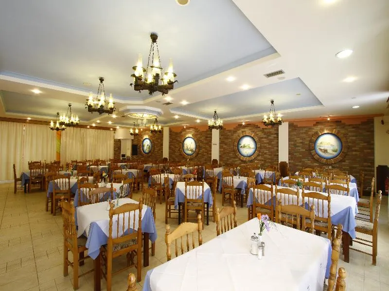 Restaurant, Bintzan Inn, Corfu