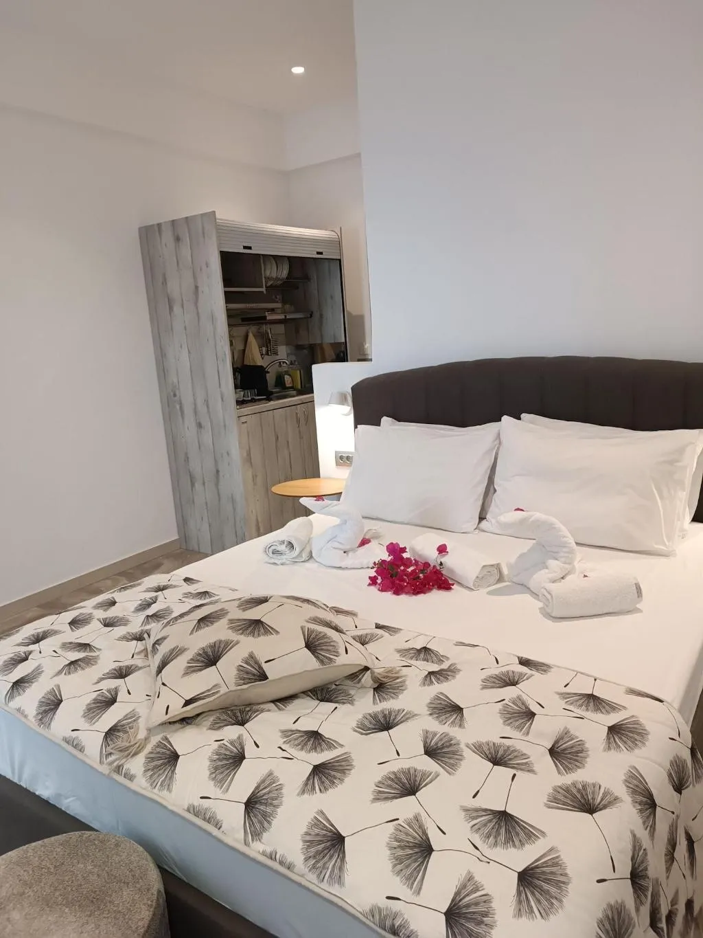 Room, Ifestia, Santorini
